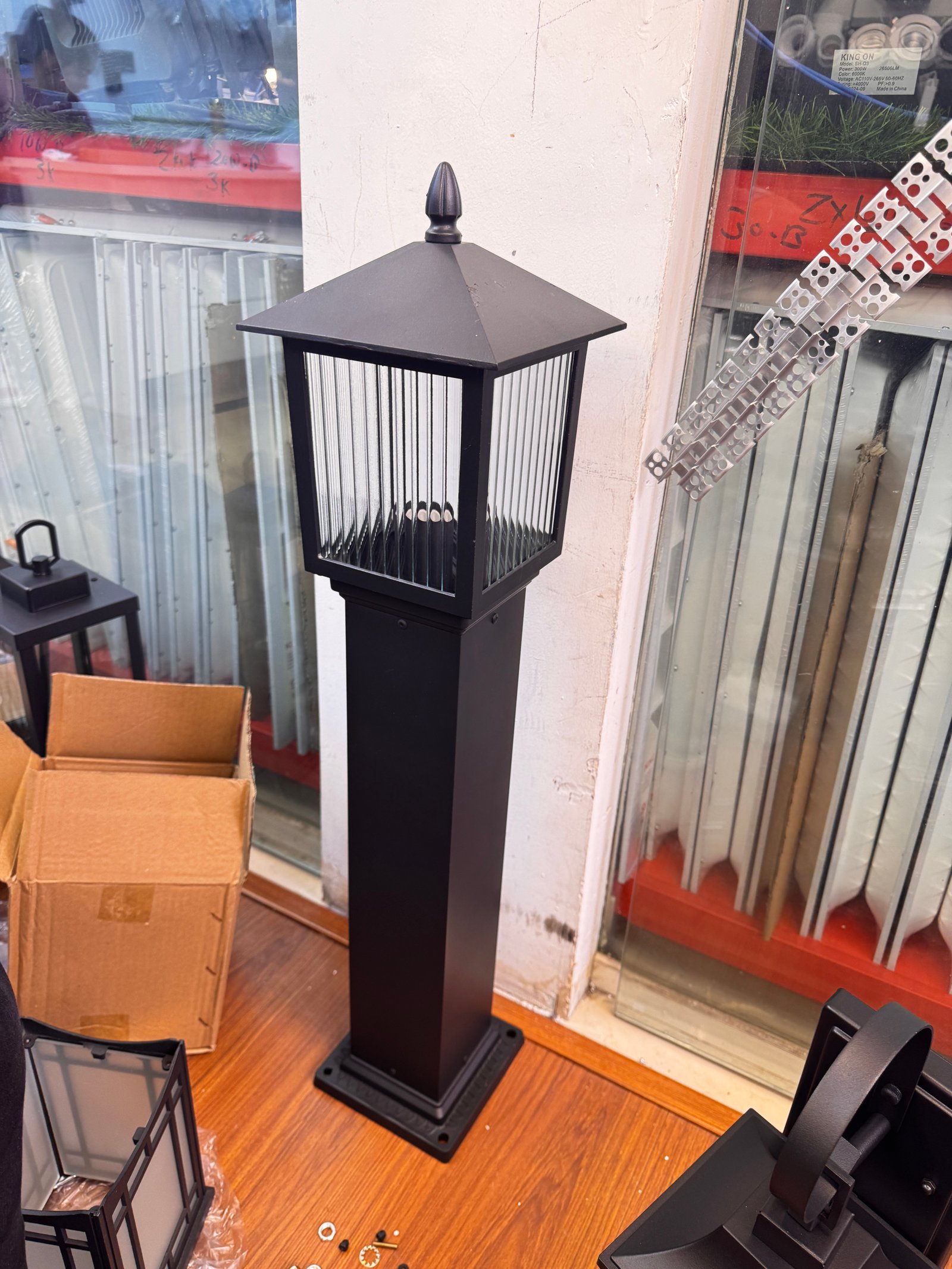 OUTDOOR STAND E27 LAMP view 4